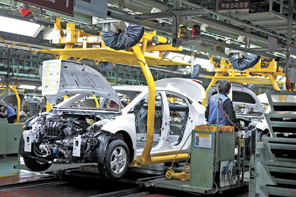 Auto production in factory