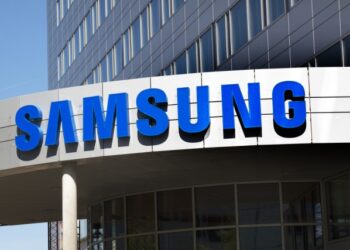 Samsung Brings 8th-Gen V-NAND Base Automotive SSD