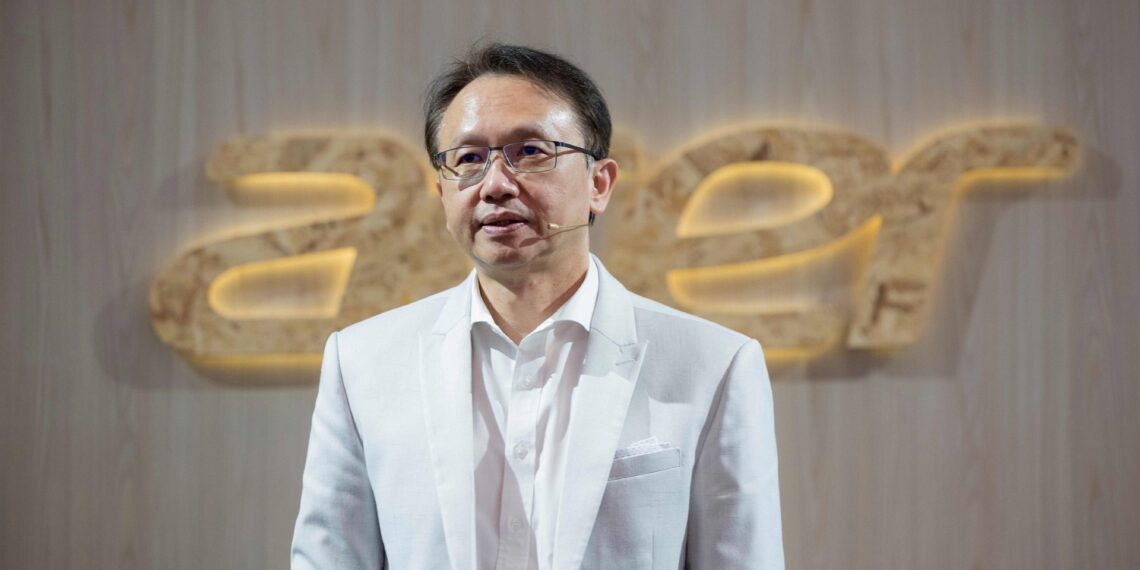 Jason Chen- Chairman and CEO , Acer Inc