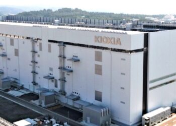 Kioxia Building logo